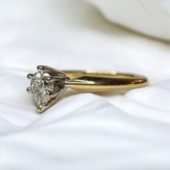14k Gold 1/4 Carat Pear Diamond Ring Sz 6.5 Engagement Ring Wedding Ring 1.7g - Picture 3 of 16